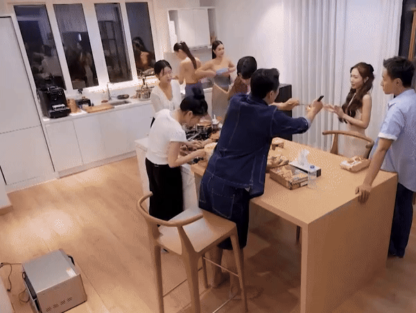 Lại thêm phát ngôn thả thính ố dề của Nam vương Đảo Thiên Đường - Ảnh 5. Lại thêm phát ngôn thả thính ố dề của Nam vương Đảo Thiên Đường - Ảnh 5.