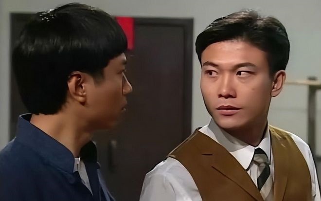 Mỹ nam bị coi là nỗi xấu hổ của showbiz xuống sắc tàn tạ sau 30 năm, tự huỷ sự nghiệp vì 30 giây tội lỗi - Ảnh 6. Mỹ nam bị coi là nỗi xấu hổ của showbiz xuống sắc tàn tạ sau 30 năm, tự huỷ sự nghiệp vì 30 giây tội lỗi - Ảnh 6.