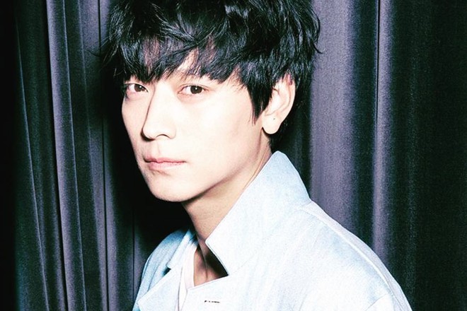 Mỹ nam hoàn hảo nhất showbiz trẻ đẹp xuất sắc sau 20 năm, sự nghiệp tụt dốc vẫn sống ung dung với 126.000 tỷ - Ảnh 5. Mỹ nam hoàn hảo nhất showbiz trẻ đẹp xuất sắc sau 20 năm, sự nghiệp tụt dốc vẫn sống ung dung với 126.000 tỷ - Ảnh 5.