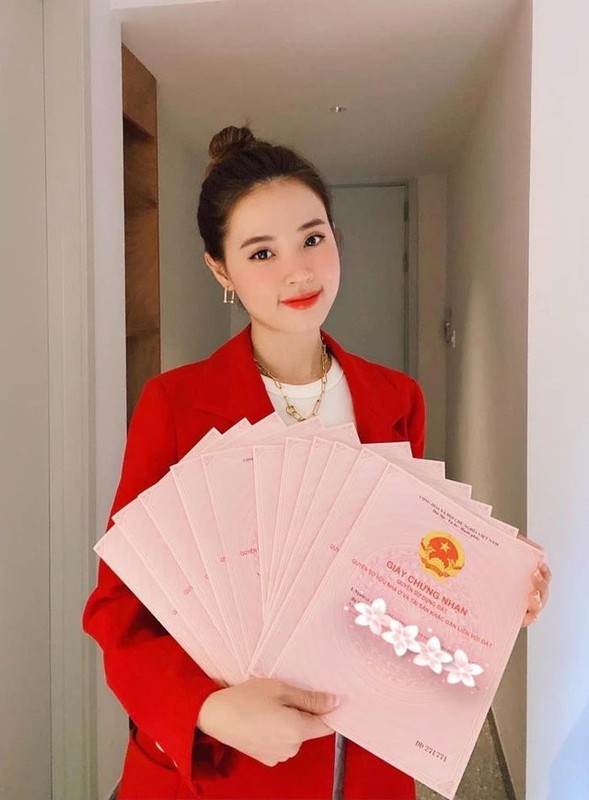 Khối tài sản chung hàng trăm tỷ của Midu và thiếu gia Minh Đạt - Ảnh 12. Khối tài sản chung hàng trăm tỷ của Midu và thiếu gia Minh Đạt - Ảnh 12.