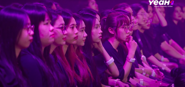 Vì sao 350 phiếu vote trường quay Anh Trai Vượt Ngàn Chông Gai chọc điên khán giả? - Ảnh 3. Vì sao 350 phiếu vote trường quay Anh Trai Vượt Ngàn Chông Gai chọc điên khán giả? - Ảnh 3.