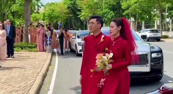 Khối tài sản chung hàng trăm tỷ của Midu và thiếu gia Minh Đạt - Ảnh 3. Khối tài sản chung hàng trăm tỷ của Midu và thiếu gia Minh Đạt - Ảnh 3.