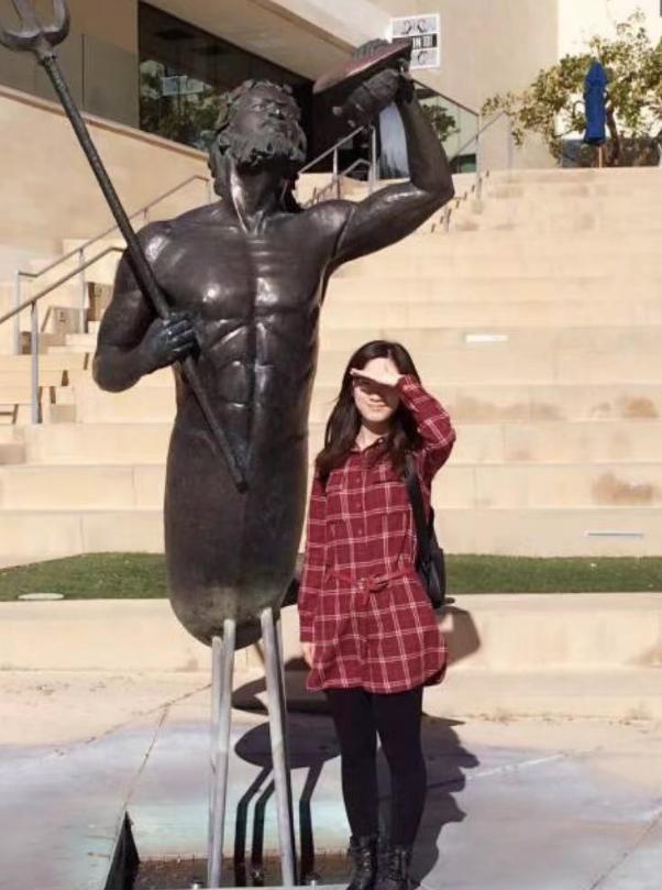 MXH chấn động trước vụ việc nữ nhân viên xuất sắc tự vẫn vì bị giảm lương: Câu chuyện đằng sau khiến giới trẻ giật mình - Ảnh 3. MXH chấn động trước vụ việc nữ nhân viên xuất sắc tự vẫn vì bị giảm lương: Câu chuyện đằng sau khiến giới trẻ giật mình - Ảnh 3.