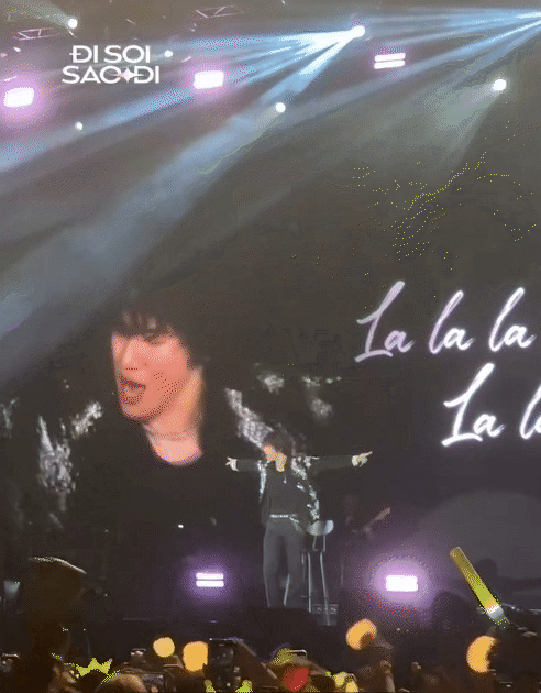 Show diễn đầu tiên của Daesung tại Việt Nam: Đam mê tấu hài, live “nuốt đĩa” loạt hit BIGBANG khiến fan khóc nấc! - Ảnh 6. Show diễn đầu tiên của Daesung tại Việt Nam: Đam mê tấu hài, live “nuốt đĩa” loạt hit BIGBANG khiến fan khóc nấc! - Ảnh 6.