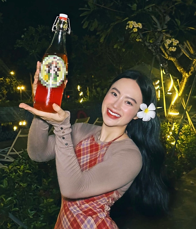 Angela Phương Trinh hiện ra sao sau ồn ào lộng ngôn? - Ảnh 2. Angela Phương Trinh hiện ra sao sau ồn ào lộng ngôn? - Ảnh 2.