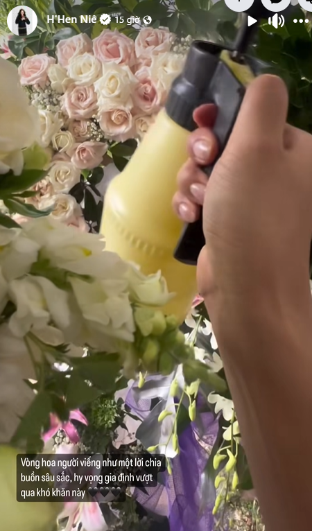 Kỳ Duyên, Khánh Vân và đông đảo sao Việt về Tây Ninh để tiễn đưa mẹ Hoa hậu Ngọc Châu- Ảnh 2. Kỳ Duyên, Khánh Vân và đông đảo sao Việt về Tây Ninh để tiễn đưa mẹ Hoa hậu Ngọc Châu- Ảnh 2.