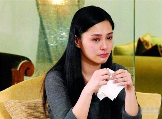 Showbiz có 1 nam thần đẹp trai đến mức được gọi là báu vật nhưng "tự huỷ" vì 1.300 bức ảnh nóng với dàn ngọc nữ- Ảnh 14. Showbiz có 1 nam thần đẹp trai đến mức được gọi là báu vật nhưng "tự huỷ" vì 1.300 bức ảnh nóng với dàn ngọc nữ- Ảnh 14.