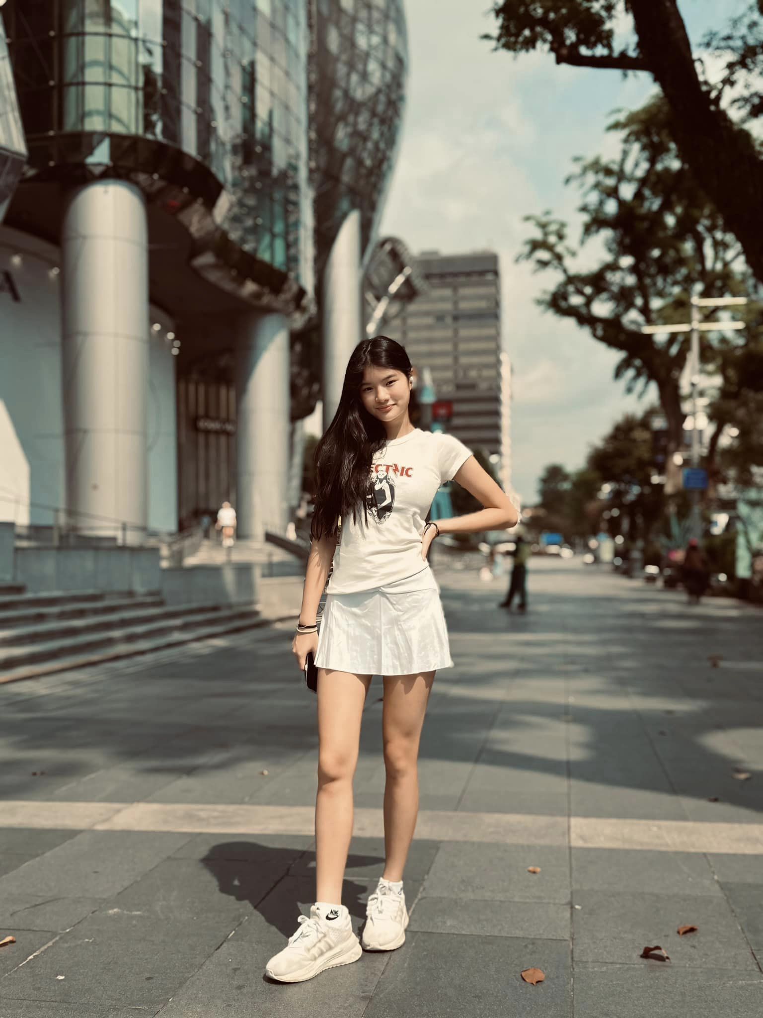 Visual gây sốt của con gái Trương Ngọc Ánh, 16 tuổi đã sở hữu chiều cao đáng chú ý- Ảnh 2. Visual gây sốt của con gái Trương Ngọc Ánh, 16 tuổi đã sở hữu chiều cao đáng chú ý- Ảnh 2.