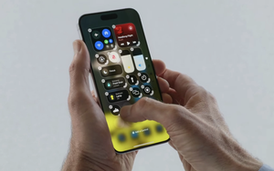 iOS 18 chính thức ra mắt, nhiều tính năng đột phá: Khoá ứng dụng bằng FaceID, tuỳ biến màn hình thoải mái, gửi tin nhắn vệ tinh
