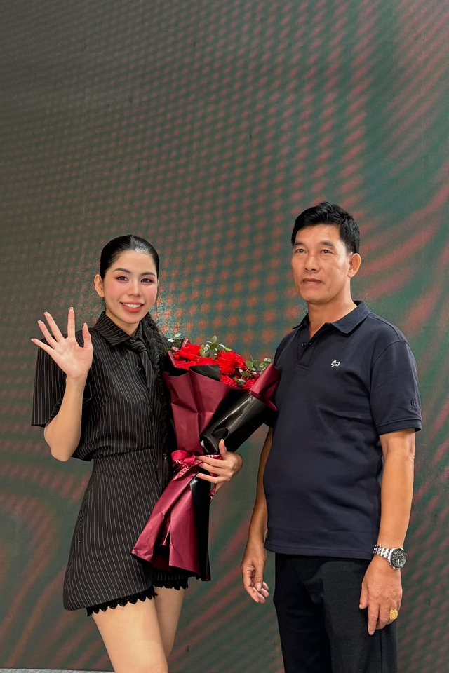 Đã có kết quả vụ ly hôn của Hằng Du Mục và Tôn Bằng, người thân nghe xong bật khóc- Ảnh 1. Đã có kết quả vụ ly hôn của Hằng Du Mục và Tôn Bằng, người thân nghe xong bật khóc- Ảnh 1.