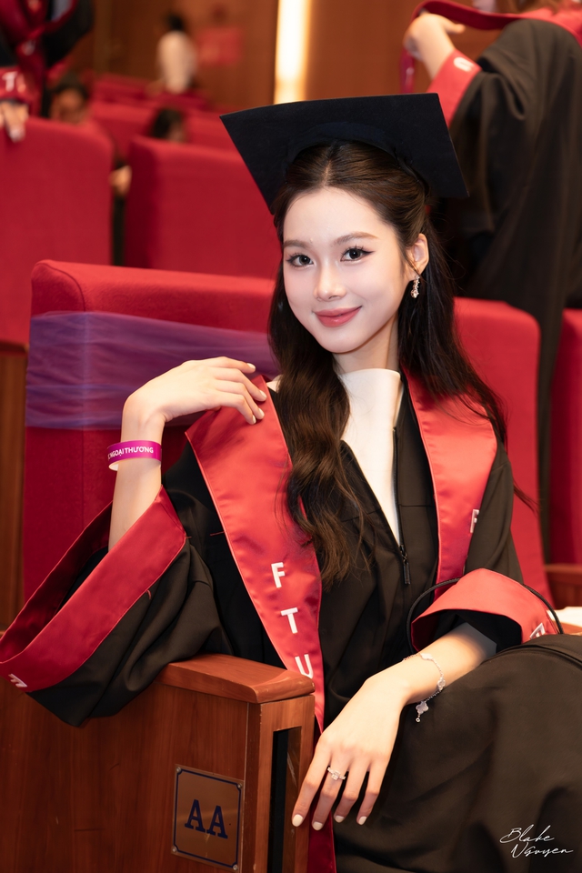 Ngắm nữ sinh Ngoại thương như 