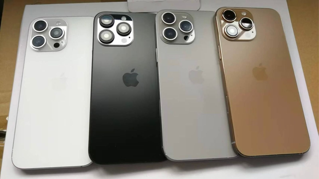 Hình ảnh iPhone 16 Pro với màu "titan sa mạc" mới, khác xa màu vàng mà chúng ta tưởng tượng!- Ảnh 1. Hình ảnh iPhone 16 Pro với màu "titan sa mạc" mới, khác xa màu vàng mà chúng ta tưởng tượng!- Ảnh 1.