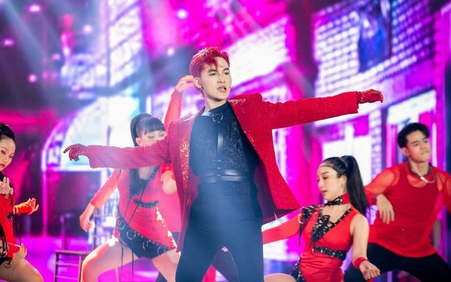 Cú trượt dài của Ali Hoàng Dương, tới mức này khiến ai cũng phải thừa nhận: “flop” cũng nhờ thực lực?- Ảnh 7. Cú trượt dài của Ali Hoàng Dương, tới mức này khiến ai cũng phải thừa nhận: “flop” cũng nhờ thực lực?- Ảnh 7.