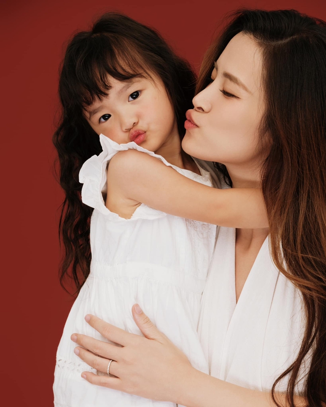 HOT: Đông Nhi đã sinh con gái thứ 2, hé lộ thông tin đặc biệt - Ảnh 4. HOT: Đông Nhi đã sinh con gái thứ 2, hé lộ thông tin đặc biệt - Ảnh 4.