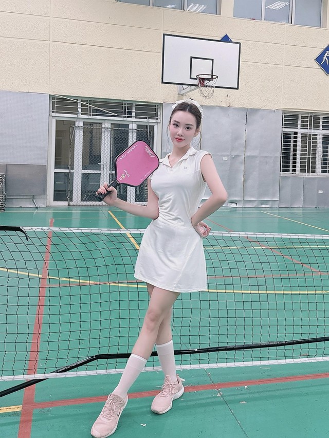 Làm rõ chuyện chơi pickleball 7-8 tiếng/ngày như “phú bà” bạn thân Huyền Baby: Có thể hay không?- Ảnh 4. Làm rõ chuyện chơi pickleball 7-8 tiếng/ngày như “phú bà” bạn thân Huyền Baby: Có thể hay không?- Ảnh 4.