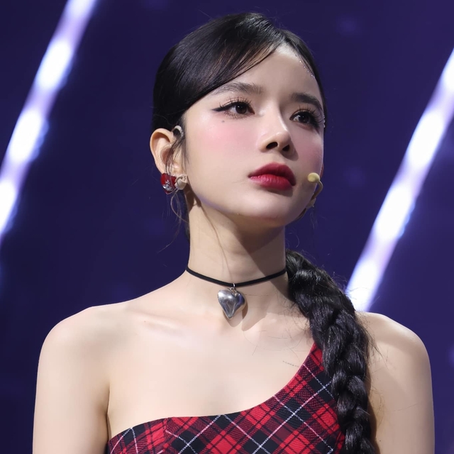 LyLy đáp trả vụ bị Châu Đăng Khoa tố "hát chùa": Tự mình chọn bài, không muốn để tâm đến chuyện cũ!- Ảnh 5. LyLy đáp trả vụ bị Châu Đăng Khoa tố "hát chùa": Tự mình chọn bài, không muốn để tâm đến chuyện cũ!- Ảnh 5.