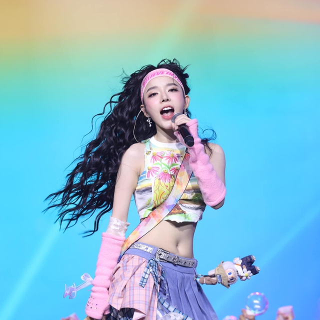 LyLy đáp trả vụ bị Châu Đăng Khoa tố "hát chùa": Tự mình chọn bài, không muốn để tâm đến chuyện cũ!- Ảnh 4. LyLy đáp trả vụ bị Châu Đăng Khoa tố "hát chùa": Tự mình chọn bài, không muốn để tâm đến chuyện cũ!- Ảnh 4.