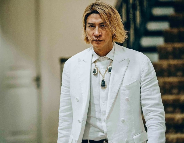 Sao nam bị 100 đoàn phim từ chối vì mũi to, giờ là Ảnh đế sở hữu khối tài sản hơn 700 tỷ- Ảnh 5. Sao nam bị 100 đoàn phim từ chối vì mũi to, giờ là Ảnh đế sở hữu khối tài sản hơn 700 tỷ- Ảnh 5.