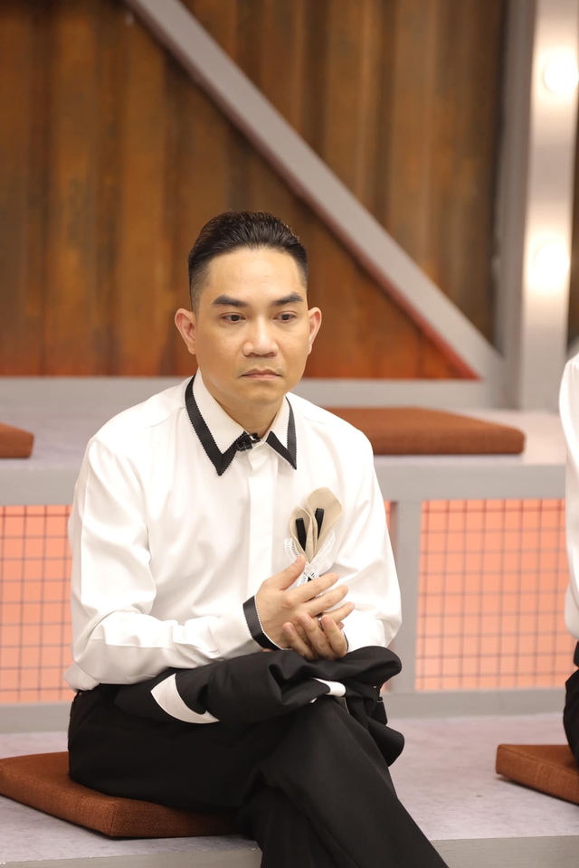 Phạm Khánh Hưng và Phan Đinh Tùng có bị cắt sóng ở Anh Trai Vượt Ngàn Chông Gai?- Ảnh 6. Phạm Khánh Hưng và Phan Đinh Tùng có bị cắt sóng ở Anh Trai Vượt Ngàn Chông Gai?- Ảnh 6.