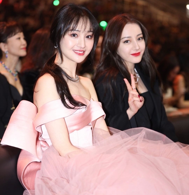 Đoạn ghi âm hé lộ bí mật chôn vùi sự nghiệp của mỹ nhân hàng đầu showbiz- Ảnh 4. Đoạn ghi âm hé lộ bí mật chôn vùi sự nghiệp của mỹ nhân hàng đầu showbiz- Ảnh 4.