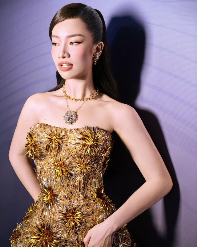 Nữ ca sĩ sốt 38 độ nhưng không hủy show, ngược lại còn đọ giọng “căng đét" cùng đàn chị Thu Minh!- Ảnh 1. Nữ ca sĩ sốt 38 độ nhưng không hủy show, ngược lại còn đọ giọng “căng đét" cùng đàn chị Thu Minh!- Ảnh 1.