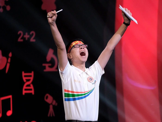 Cuộc sống của nam sinh từng bị nói "thật tiếc cho em" vì là quán quân Olympia duy nhất không đi du học Úc hiện ra sao?- Ảnh 1. Cuộc sống của nam sinh từng bị nói "thật tiếc cho em" vì là quán quân Olympia duy nhất không đi du học Úc hiện ra sao?- Ảnh 1.