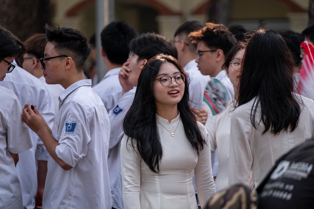 Toàn cảnh lễ khai giảng năm học mới: Rất nhanh - gọn nhưng vẫn thừa vui tươi và háo hức!- Ảnh 9. Toàn cảnh lễ khai giảng năm học mới: Rất nhanh - gọn nhưng vẫn thừa vui tươi và háo hức!- Ảnh 9.