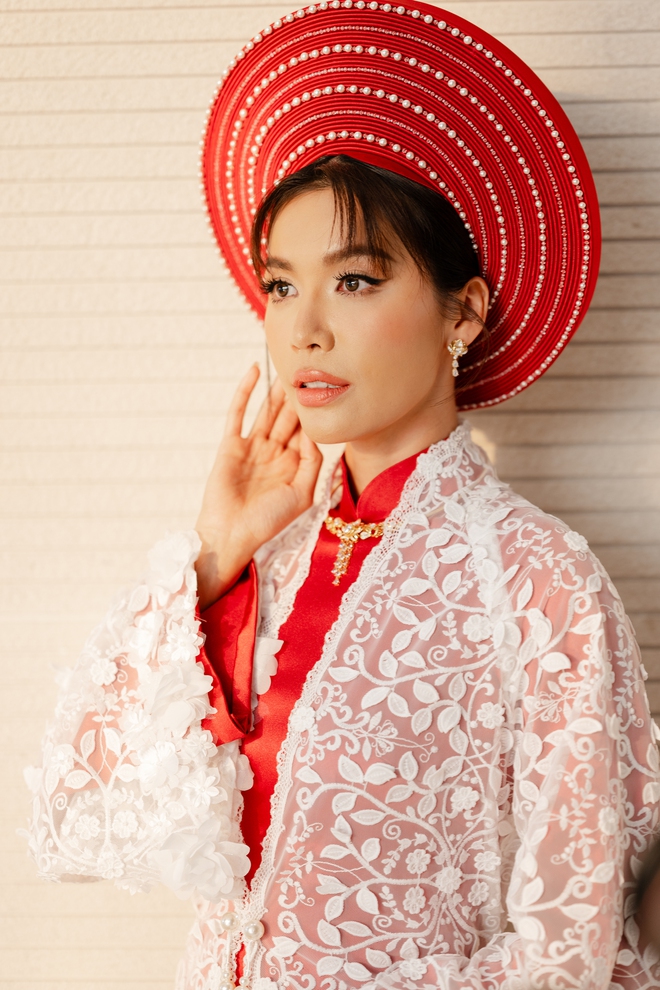 Hoà Minzy - Đức Phúc song ca mở màn hôn lễ của Minh Tú, cô dâu chú rể thực hiện nghi lễ rót gạo đặc biệt - Ảnh 17.