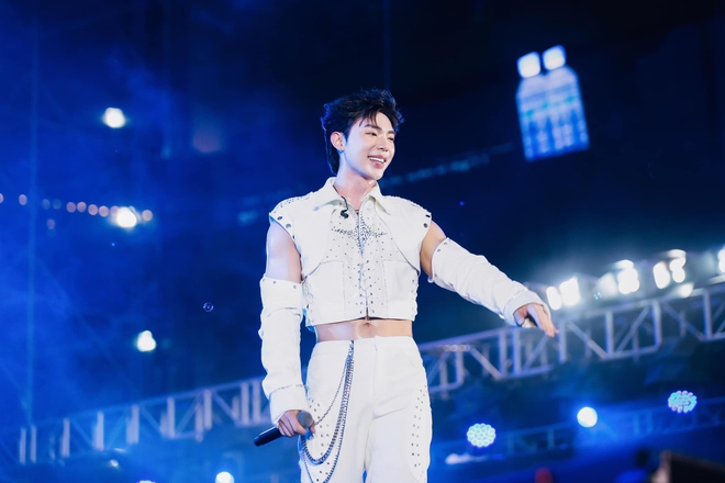 Anh Trai Say Hi lộ dàn trai đẹp dự thi qua poster mới: HIEUTHUHAI, Anh Tú, JSol, Rhyder,... sẽ góp mặt? - Ảnh 3.