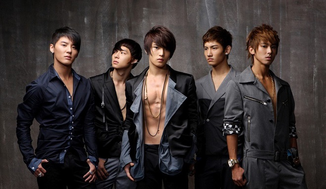Kim Jae Joong mở màn show diễn ở TP.HCM bằng bản hit của DBSK, tiết lộ người tổn thương nhất khi 5 thành viên chia tay nhau - Ảnh 5.