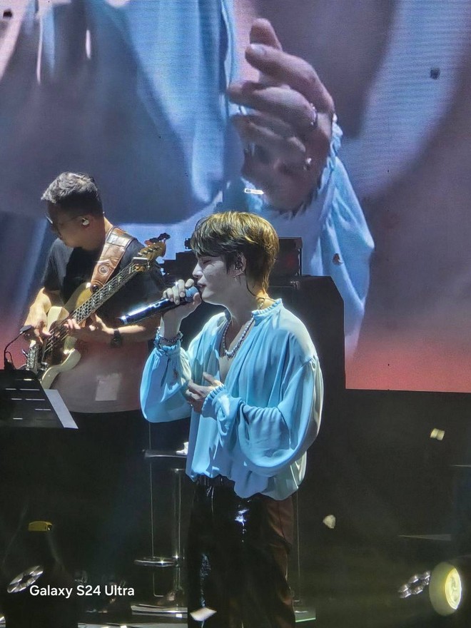 Kim Jae Joong mở màn show diễn ở TP.HCM bằng bản hit của DBSK, tiết lộ người tổn thương nhất khi 5 thành viên chia tay nhau - Ảnh 3.