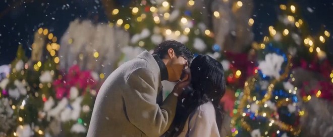 Cõng Anh Mà Chạy tập cuối quá viên mãn, đám cưới Hyun Bin - Son Ye Jin bất ngờ được tái hiện? - Ảnh 1.