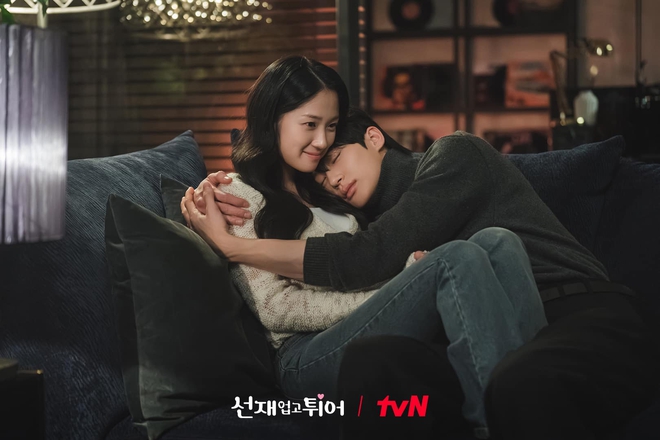 Đạo diễn Cõng Anh Mà Chạy tự khui: Byeon Woo Seok và Kim Hye Yoon đang hẹn hò thật mà tôi không biết cũng nên - Ảnh 10.