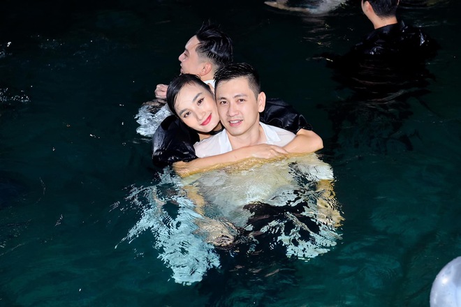 Sao nữ rời showbiz để kết hôn: Gần 10 năm đi tìm con, thẳng thắn đáp trả tin đồn về chồng - Ảnh 14.