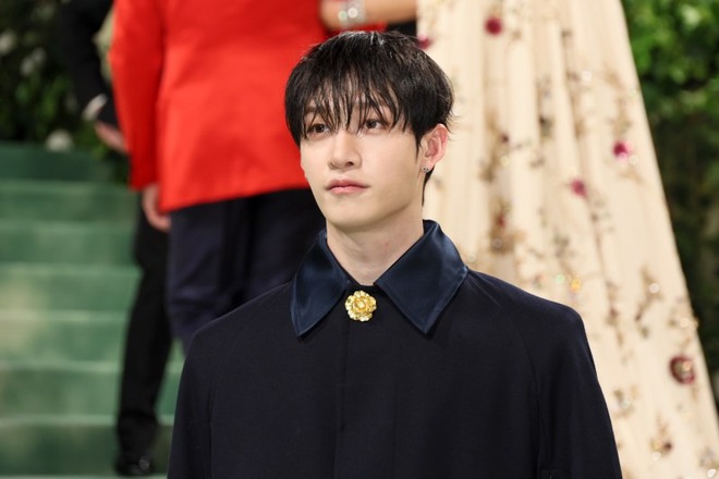 Màn ứng xử Met Gala viral cõi mạng: Trưởng nhóm nhạc Kpop hóa giải tình huống bị phân biệt chủng tộc trong 1 nốt nhạc - Ảnh 4.