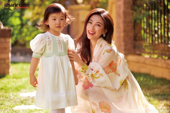 Mỹ nhân 8 lần lọt top đẹp nhất thế giới: Siêu giàu từ phim tới đời, Lưu Diệc Phi cũng phải kém cạnh - Ảnh 8.