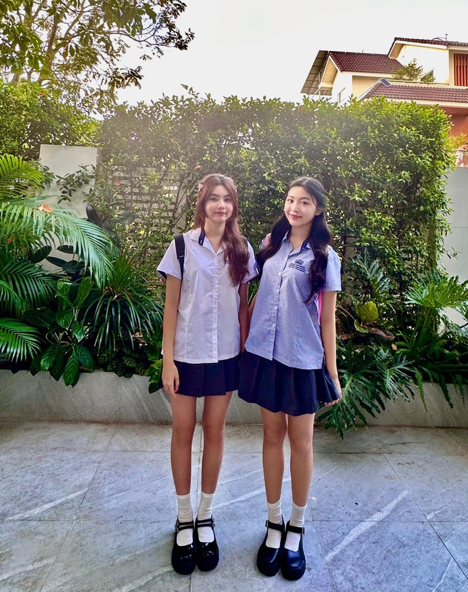 Con gái MC Quyền Linh dự tốt nghiệp cấp 3: Khoe visual trong trẻo, có 1 hành động đặc biệt dành cho bố mẹ - Ảnh 6.