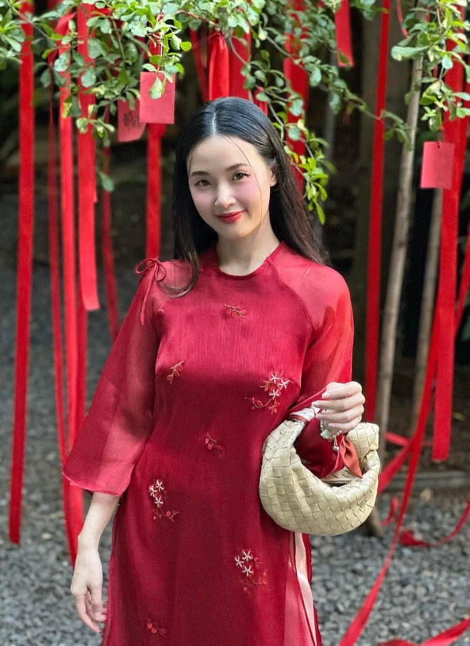 Thông tin hiếm lễ ăn hỏi của Midu, đã đặt may riêng tới 40 bộ áo dài - Ảnh 2.