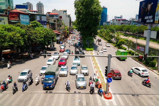 Nắng nóng gay gắt gần 40 độ ở Bắc Bộ khi nào kết thúc? - Ảnh 1.