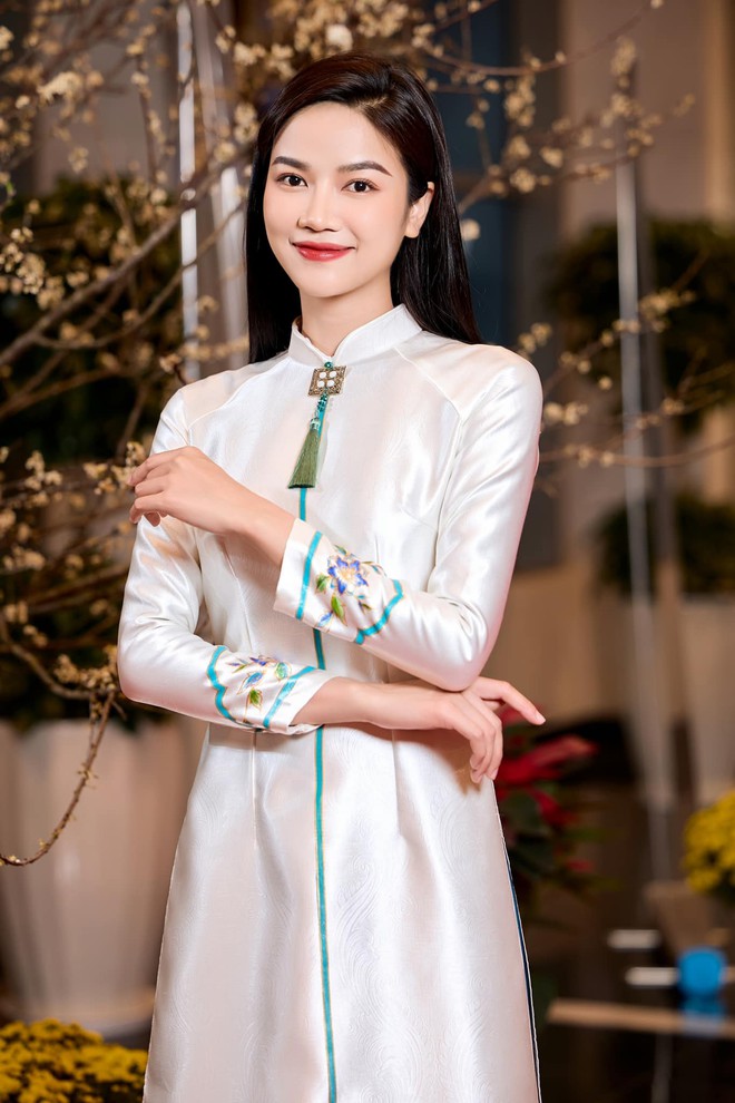 Mỹ nhân phim Việt xuống sắc đến không nhận ra trong phim mới, thay đổi kiểu tóc mà bị chê già đi vài tuổi - Ảnh 9.