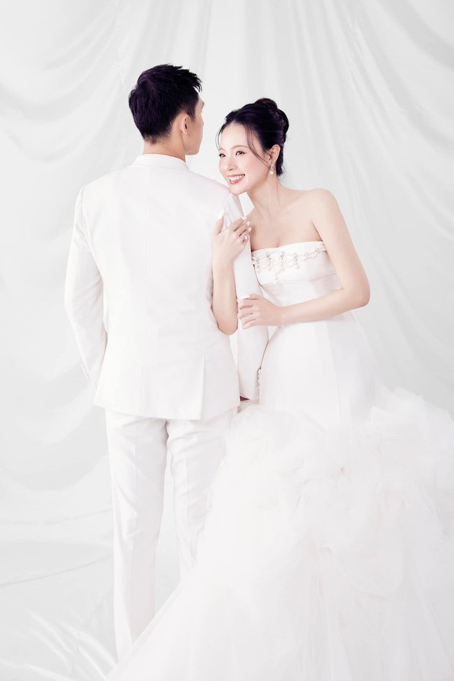 Hôn lễ hào môn của Midu trước giờ G: Cô dâu tung bộ ảnh cưới cuối cùng, Lan Khuê - Puka và dàn khách mời nôn nao! - Ảnh 3.