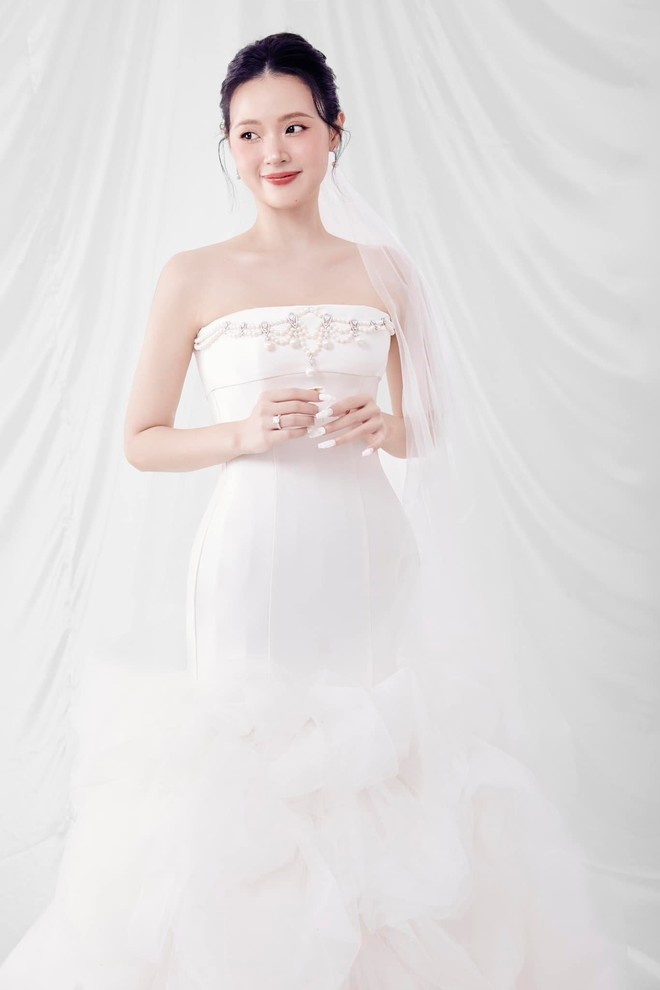 Hôn lễ hào môn của Midu trước giờ G: Cô dâu tung bộ ảnh cưới cuối cùng, Lan Khuê - Puka và dàn khách mời nôn nao! - Ảnh 5.