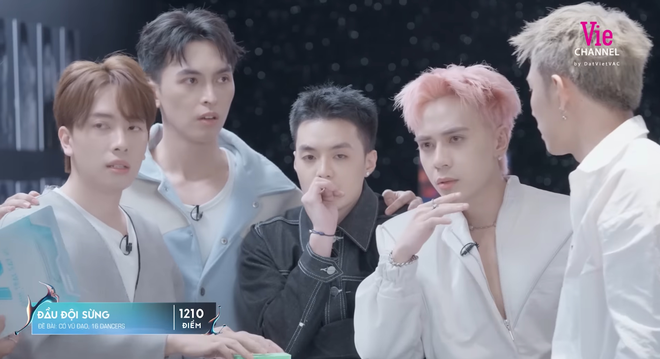 Anh Trai Say Hi bị tố xào nấu từng ly từng tí Anh Trai Vượt Ngàn Chông Gai - Ảnh 8.