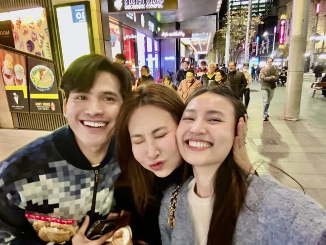 Bị đồng nghiệp bất ngờ bắt gặp tại Úc, Lan Ngọc có phản ứng thế nào? - Ảnh 2.