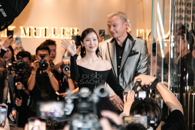 Hot: Jessica đẹp phát sáng, đọ sắc cam thường bên Minh Hằng - Bảo Anh và dàn sao ở TP.HCM - Ảnh 7.