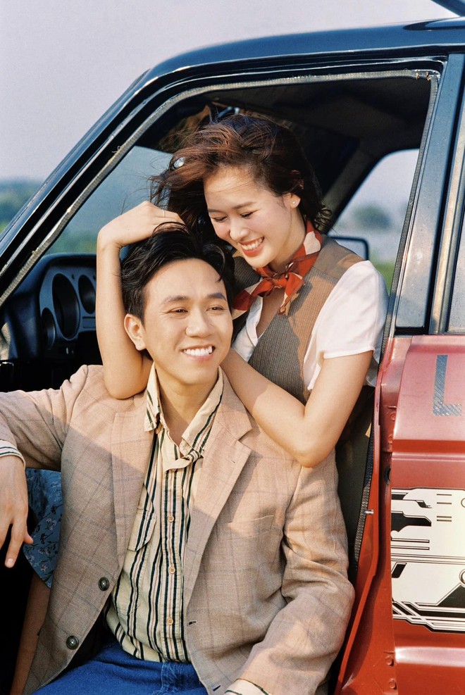 Lộ thiệp cưới của cặp đôi Vbiz về chung nhà tháng 7, Trấn Thành - Trường Giang và dàn sao khủng sẽ góp mặt? - Ảnh 8.