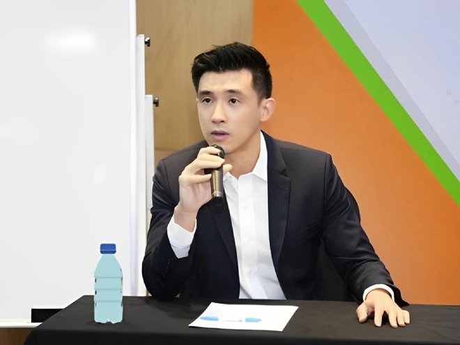 Tổng tài 34 tuổi xé truyện bước ra: Lên du thuyền gặp được vợ như ý, chuyện tình hệt phim - Ảnh 3.