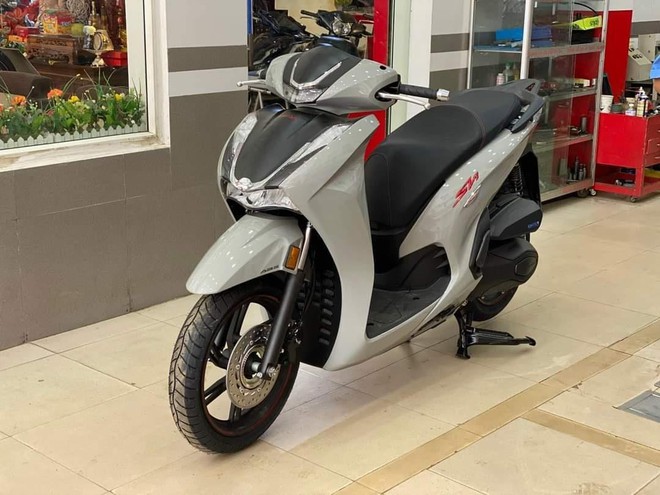 Một mẫu Honda SH đang giảm sâu 30 triệu, thấp nhất trong nhiều năm! - Ảnh 1. Một mẫu Honda SH đang giảm sâu 30 triệu, thấp nhất trong nhiều năm! - Ảnh 1.