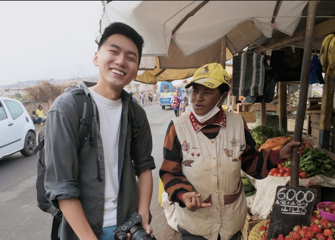 Khoai Lang Thang đã đạt được ước mơ khi tới nơi Quang Linh Vlog sinh sống- Ảnh 10. Khoai Lang Thang đã đạt được ước mơ khi tới nơi Quang Linh Vlog sinh sống- Ảnh 10.