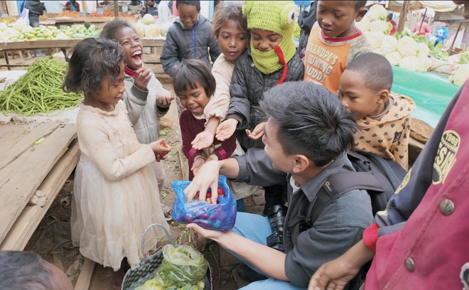 Khoai Lang Thang đã đạt được ước mơ khi tới nơi Quang Linh Vlog sinh sống- Ảnh 14. Khoai Lang Thang đã đạt được ước mơ khi tới nơi Quang Linh Vlog sinh sống- Ảnh 14.